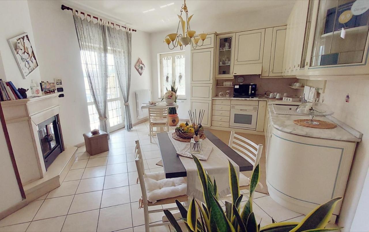 B&B Maison Blanche Pompéi Extérieur photo